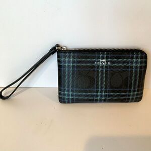 NWT Coach New York Wallet plaid black and navy wristlet